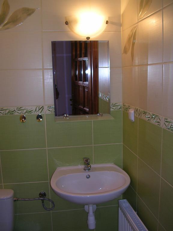Pokoje Goscinne U Krysi Mizerna Zimmer foto